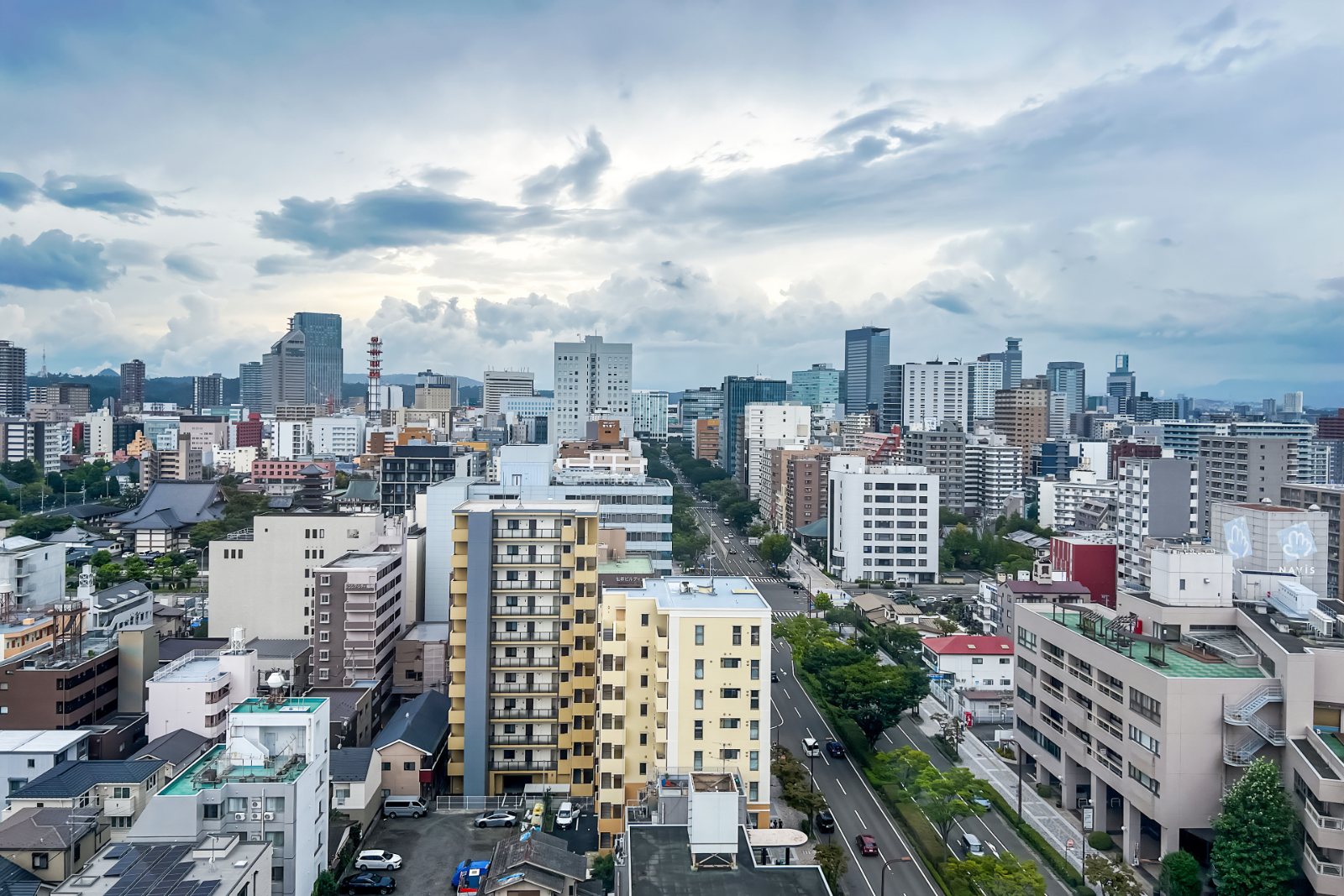ビルが建ち並ぶ仙台の街並み