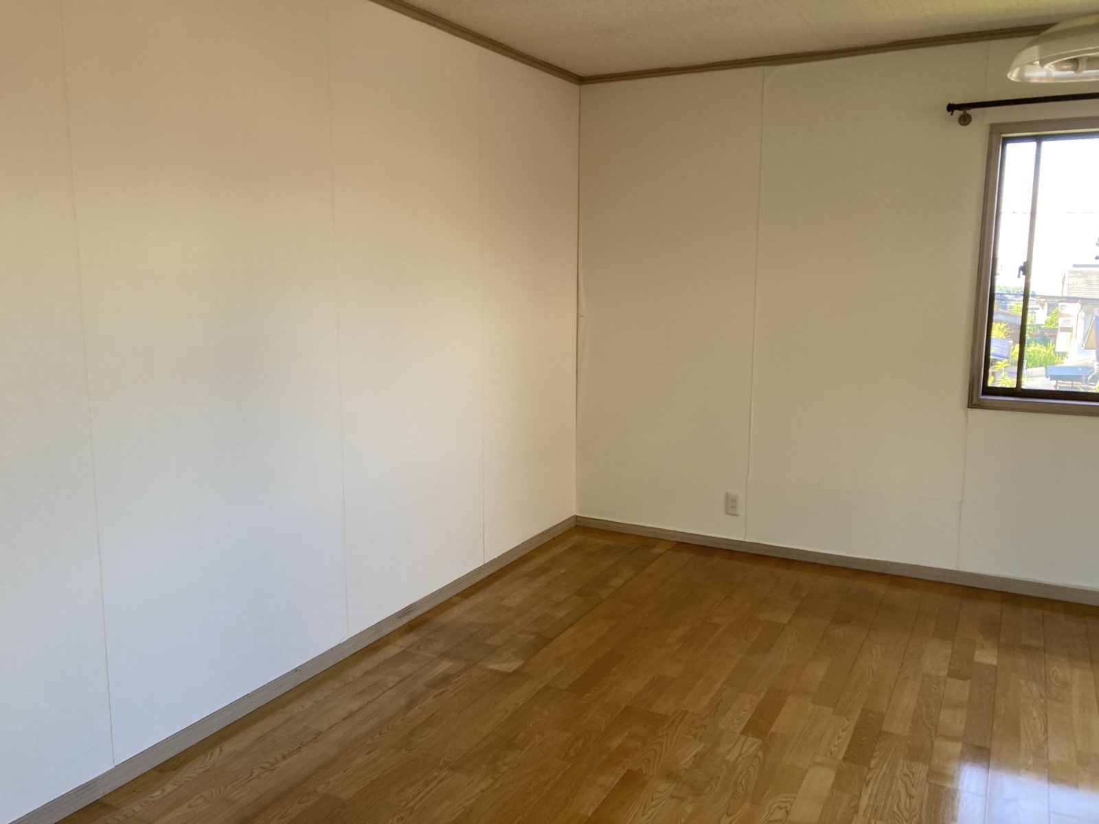 原状回復後の家具のない洋室